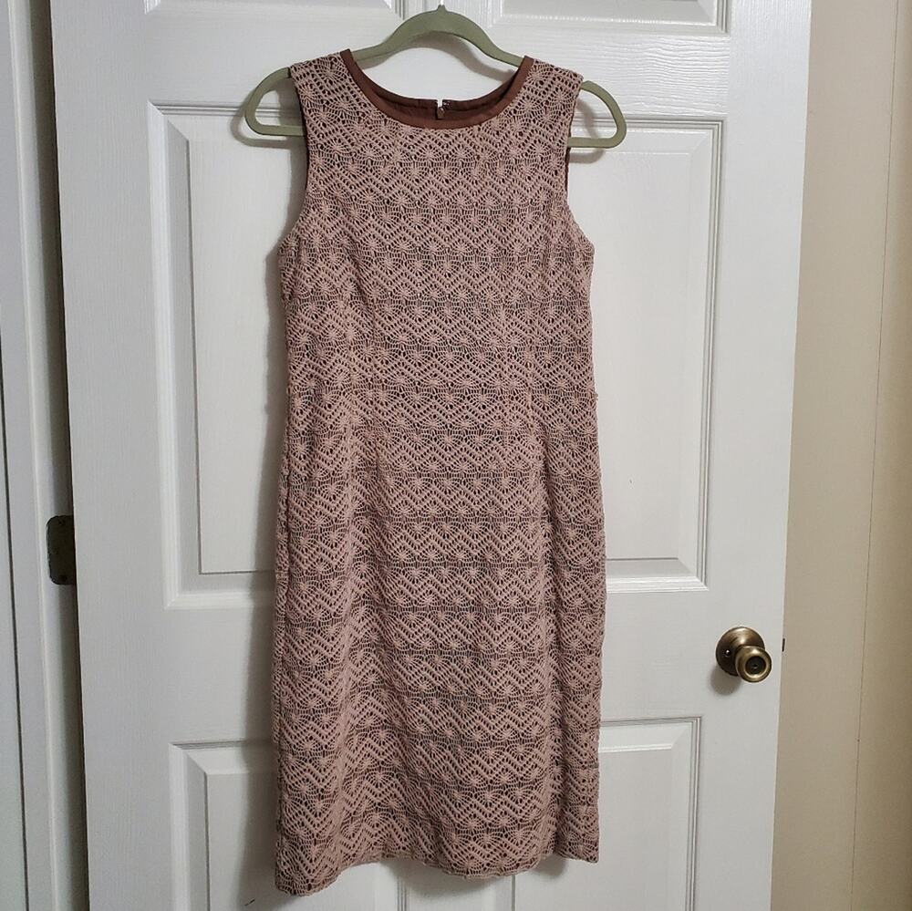 ANNE KLEIN Sleeveless sheath dress Fully lined Size 10